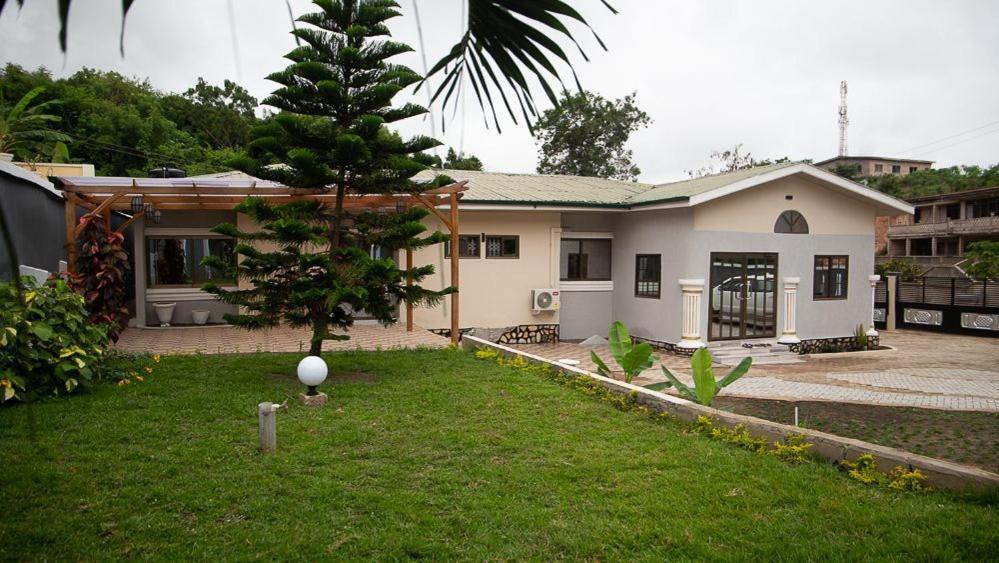 Veke Executive Lodge & Event Center Cape Coast Exteriér fotografie